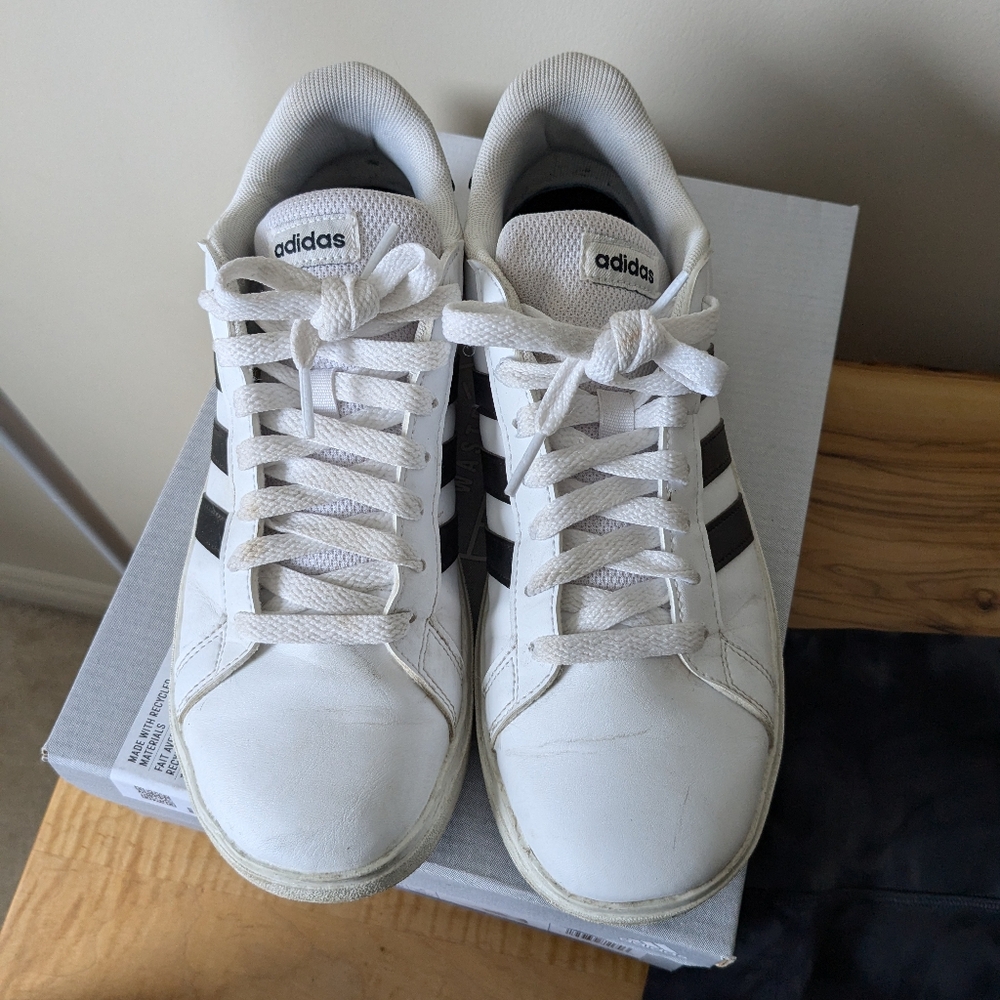 Adidas Grand Court Sneakers